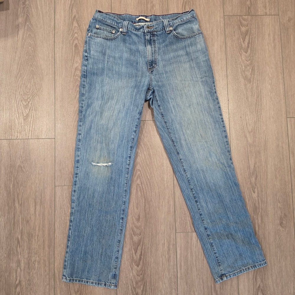 LL Bean Classic Fit Mens Jeans 33x32 Light Wash Blue Denim Straight Distressed